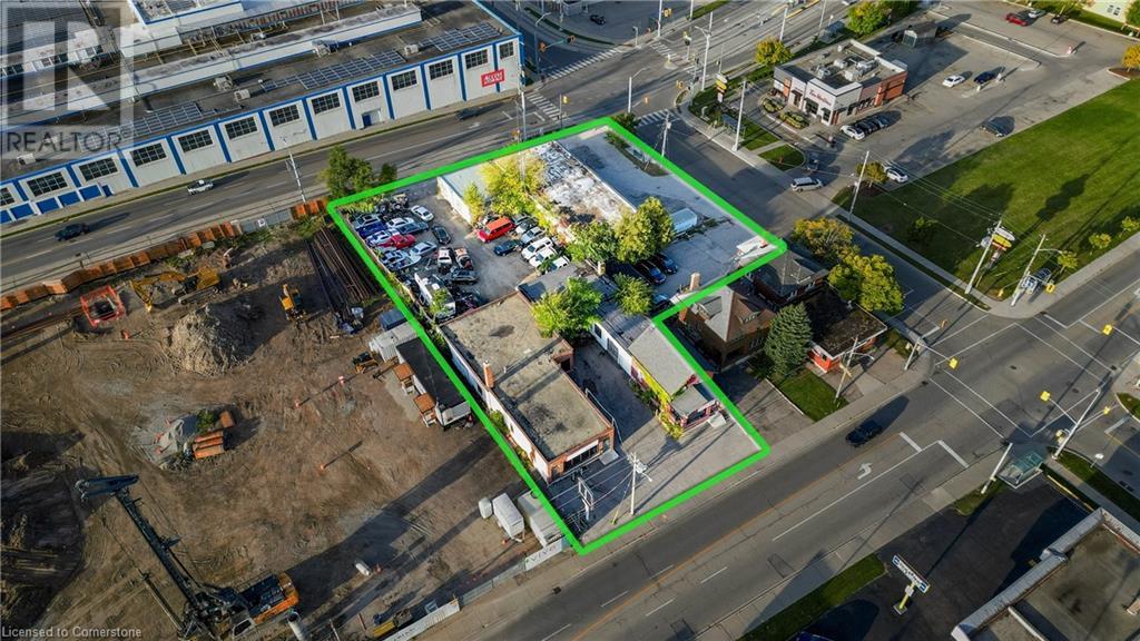 983 & 991-995 KING ST. E. & 512-516, 520 CHARLES ST. E. Street