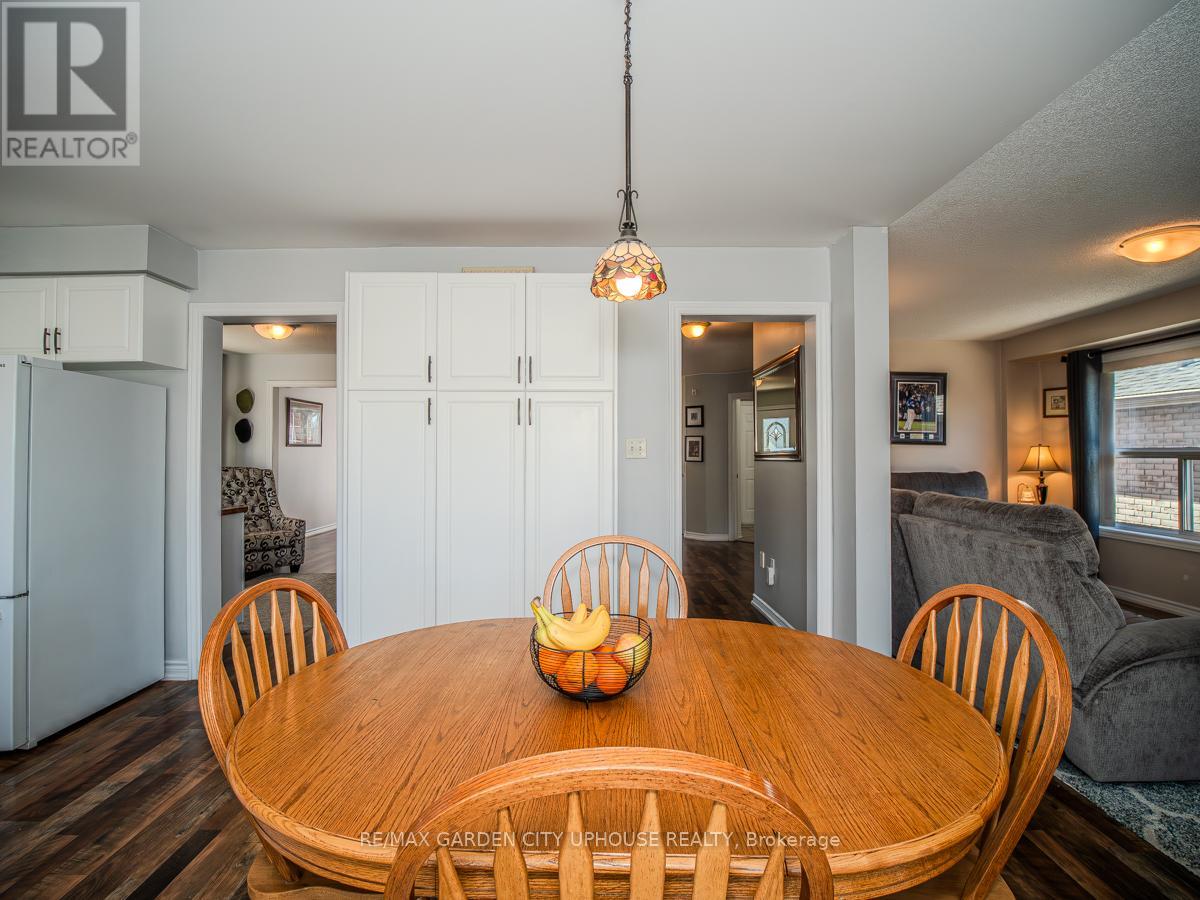 22 GRACE CRESCENT