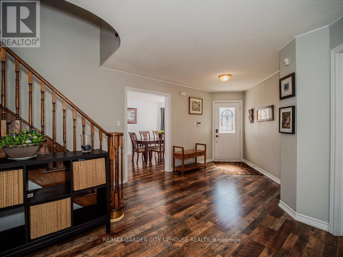 22 GRACE CRESCENT