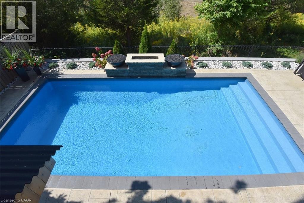 483 VALRIDGE Drive