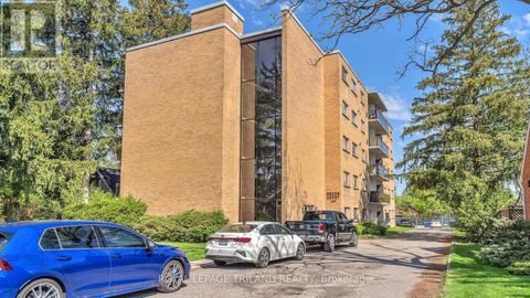 101 - 104 DEVONSHIRE AVENUE London South (South F) ON N6C2H8