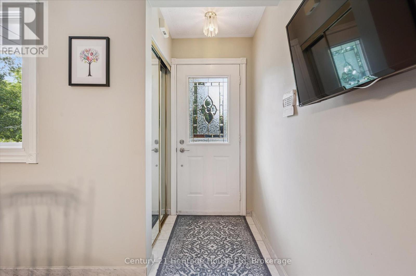 17 DALEBROOK PLACE