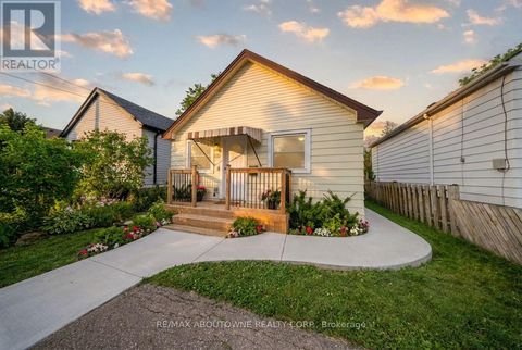 435 WAVERLY STREET Hamilton (McQuesten) ON L8H6R5