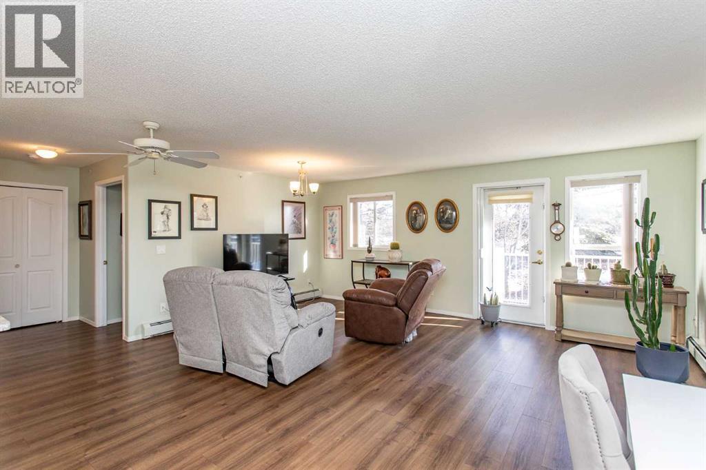 344, 56 Carroll Crescent