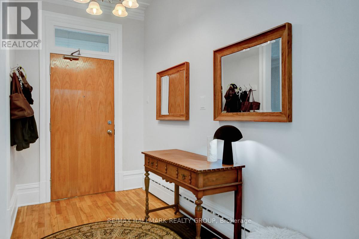 120 STRATHCONA AVENUE S