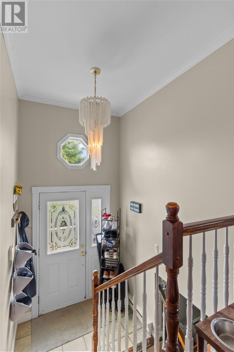 11 Emerald Drive