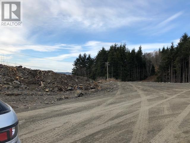 DL251 W 16 HIGHWAY