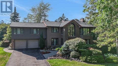 30 PENTLAND CRESCENT Ottawa ON K2K1V5