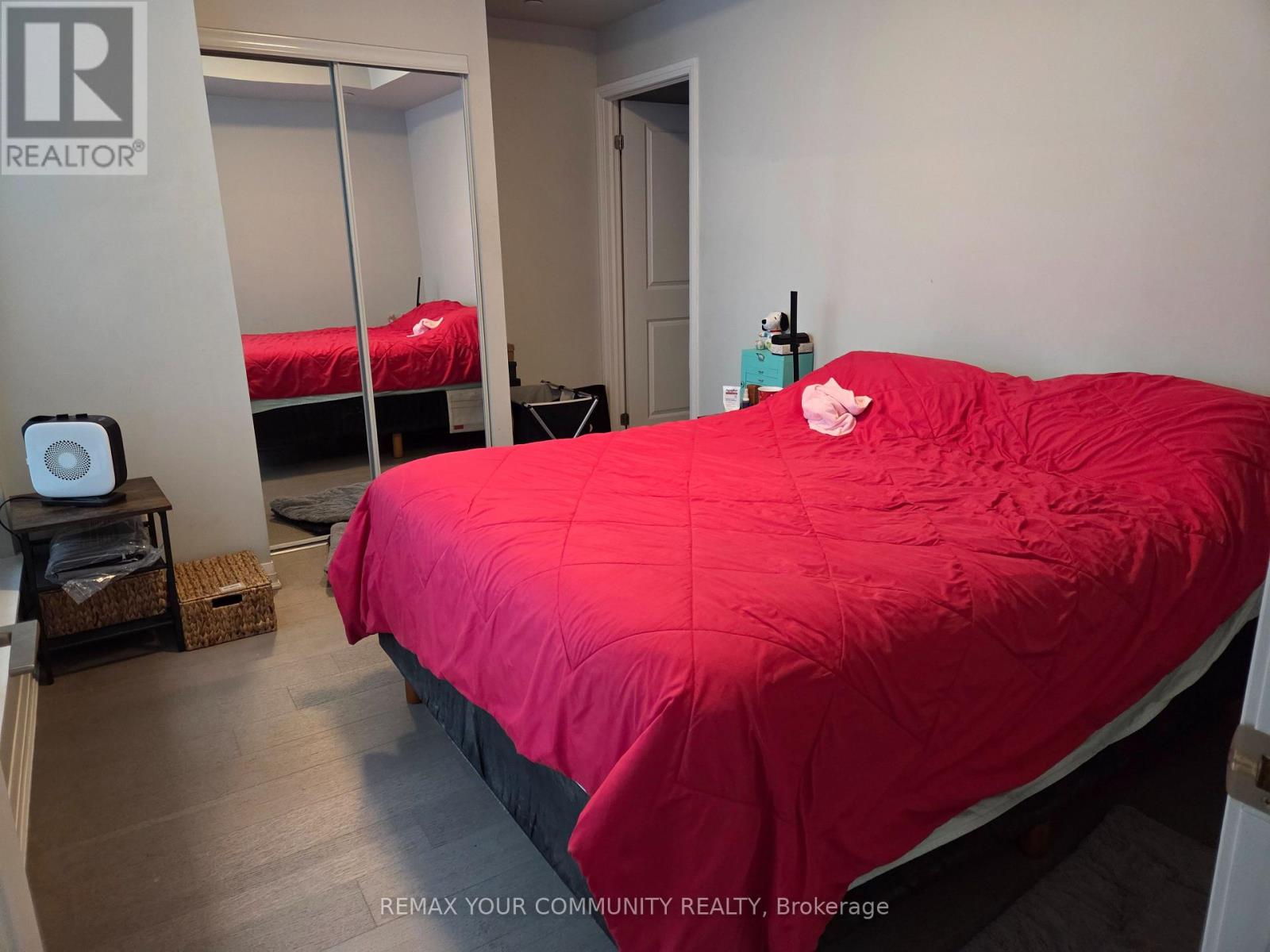 1208 - 8 MERCER STREET