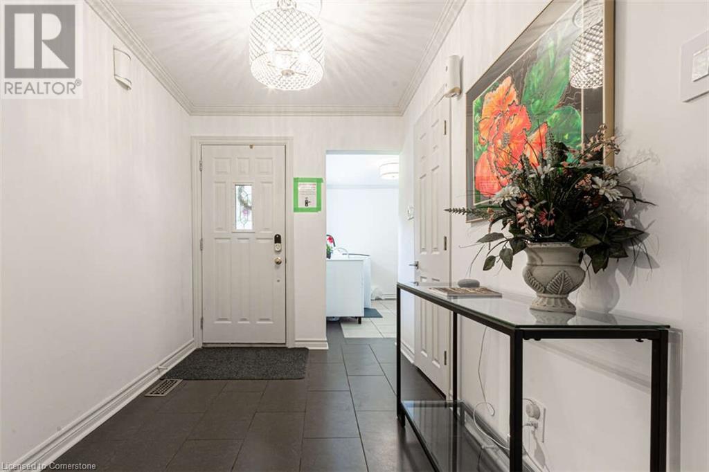 3438 ENNISKILLEN Circle