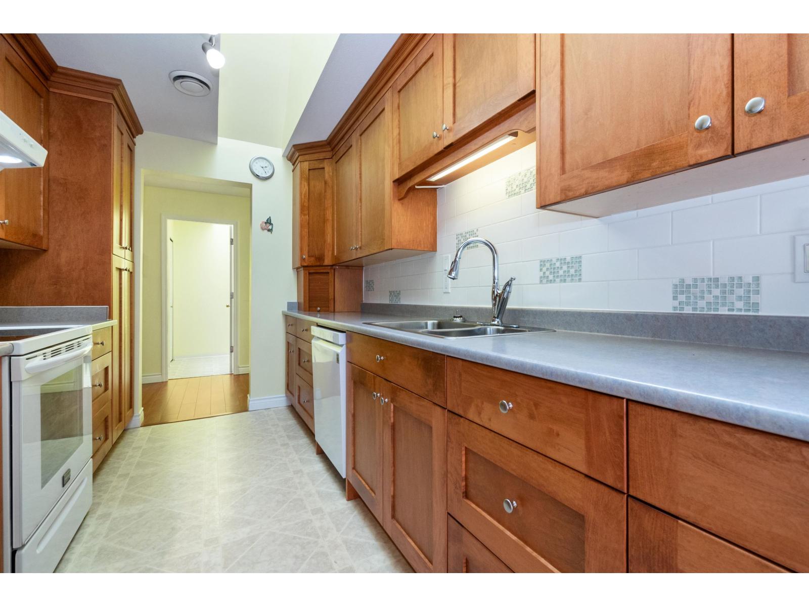 401 9175 EDWARD STREET|Chilliwack Proper West