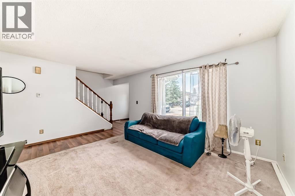 411 Abadan Place NE