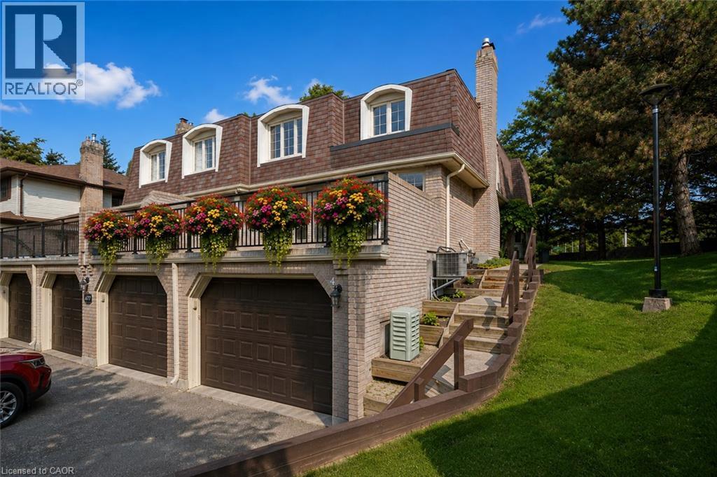 477 BEECHWOOD Drive Unit# 4