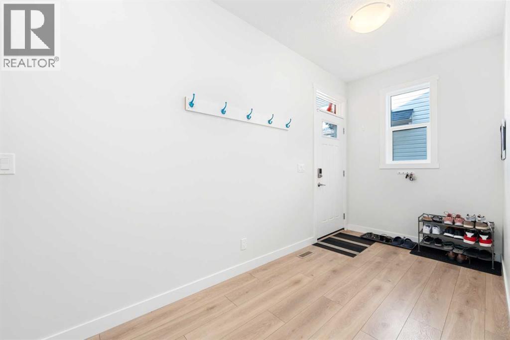 1167 Copperfield Boulevard SE