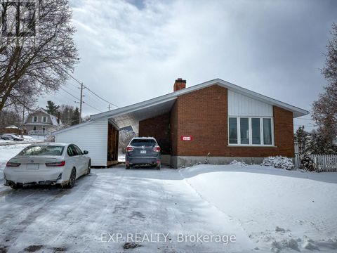 934 RAGLAN STREET S Renfrew ON K7V1S4