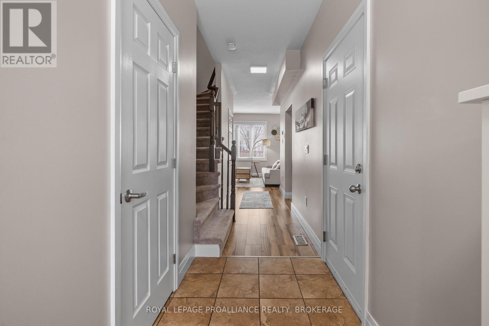 831 NEWMARKET LANE