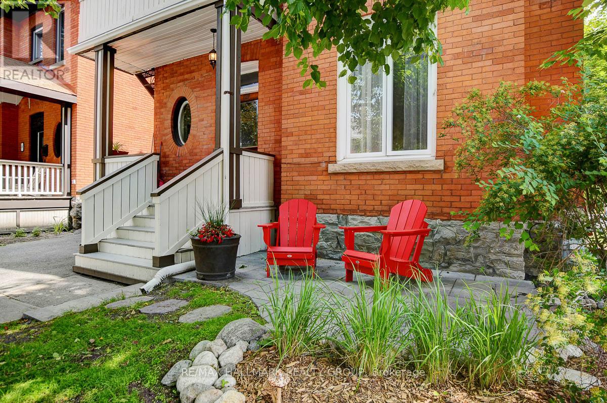 120 STRATHCONA AVENUE