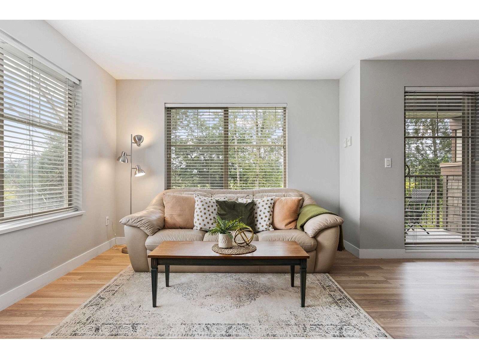 211 45559 YALE ROAD|Chilliwack Proper South