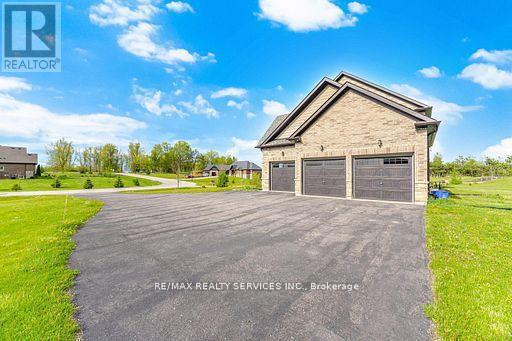26 COUNTRY MEADOWS DRIVE