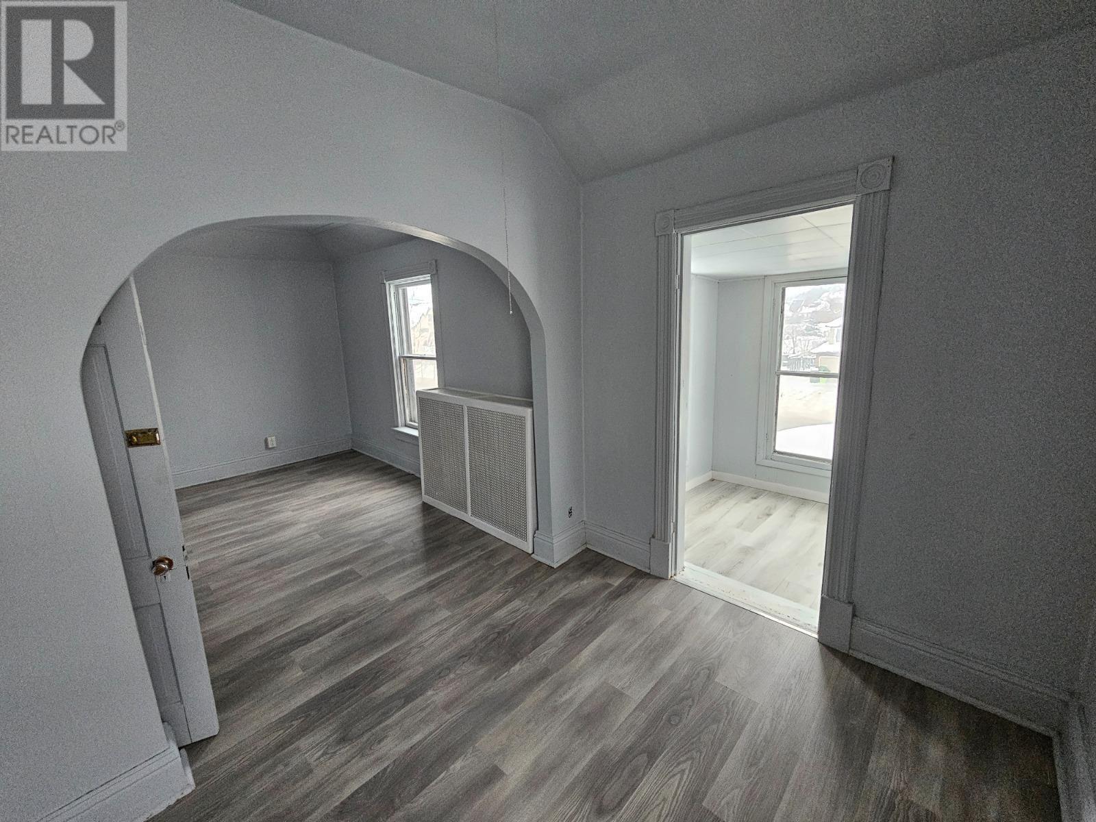 172-174 Pim ST