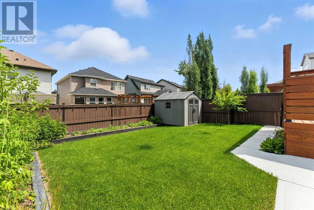 44 Copperleaf Way SE