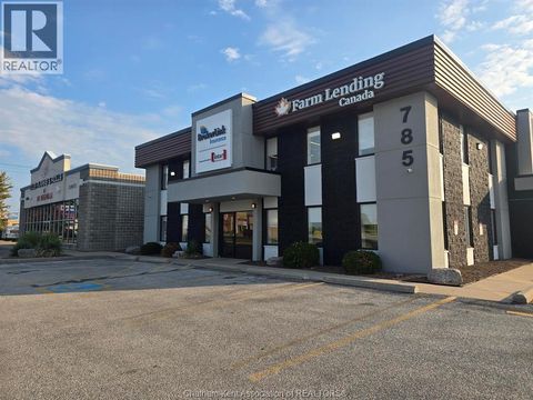 785 ST CLAIR STREET Chatham ON N7L0E9