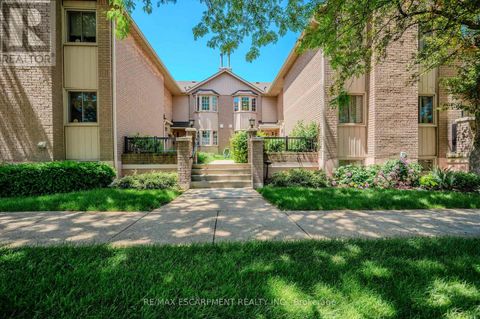 21 - 38 ELORA DRIVE Hamilton (Fessenden) ON L9C7L4