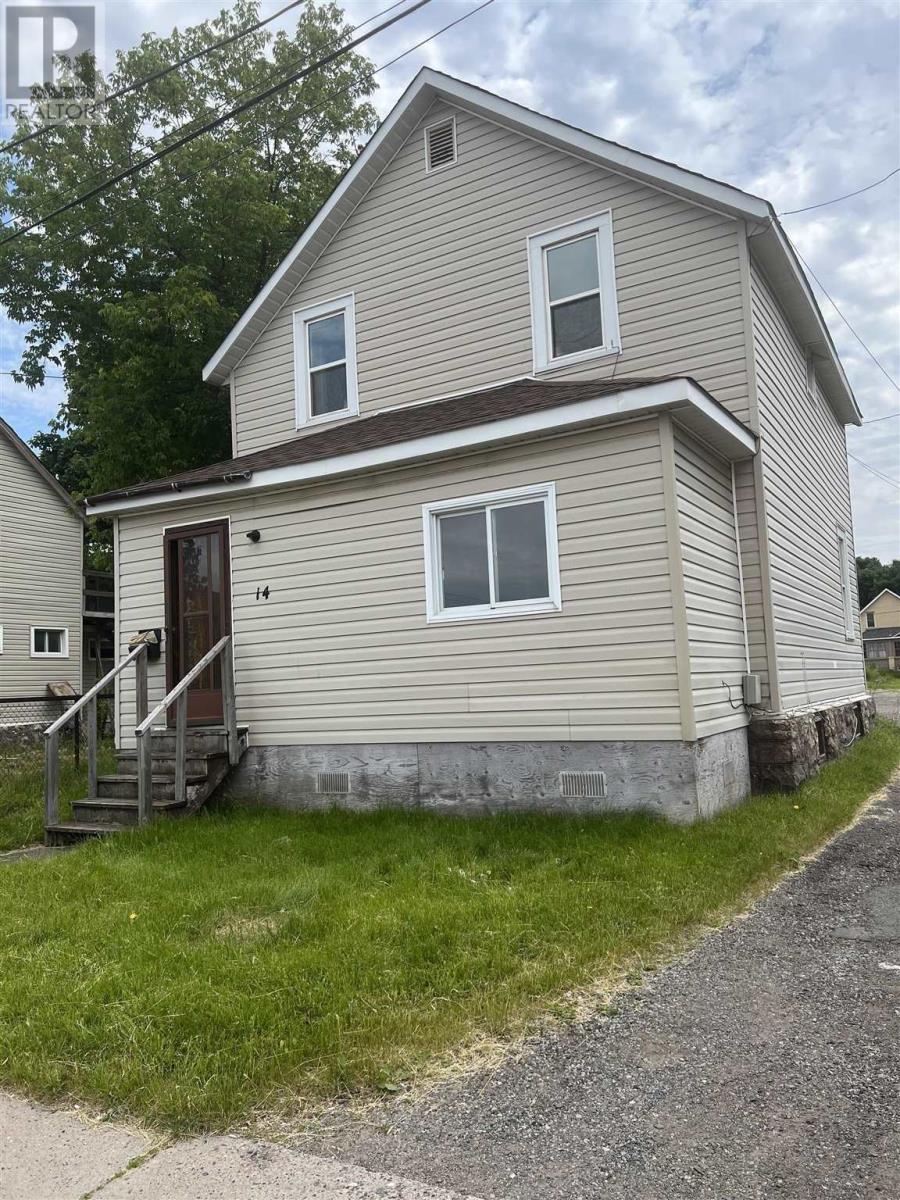 Photo 1 of 13 — 14 Blucher ST, Sault Ste Marie, ON P6A2V4