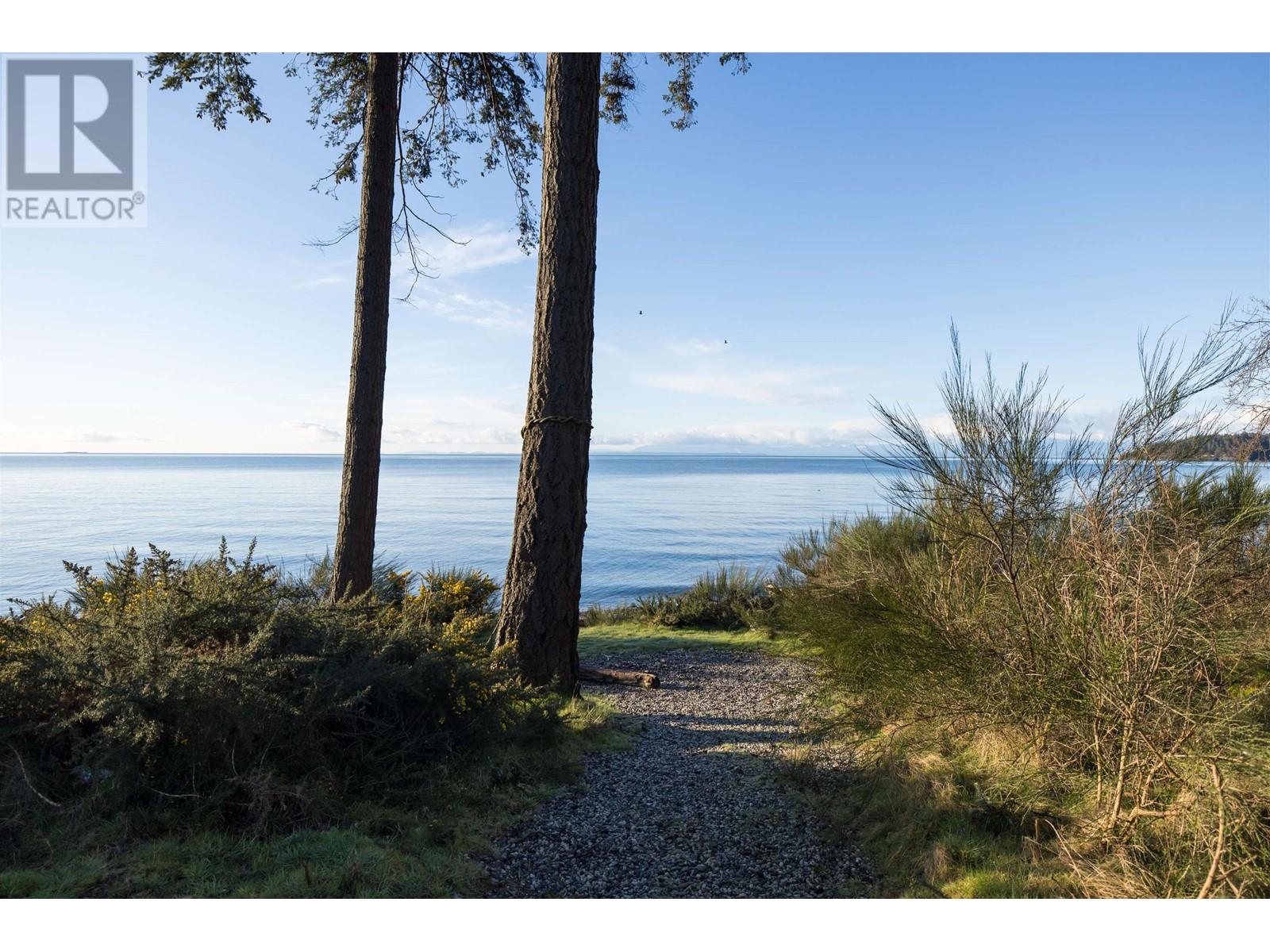 5845 SUNSHINE COAST HIGHWAY