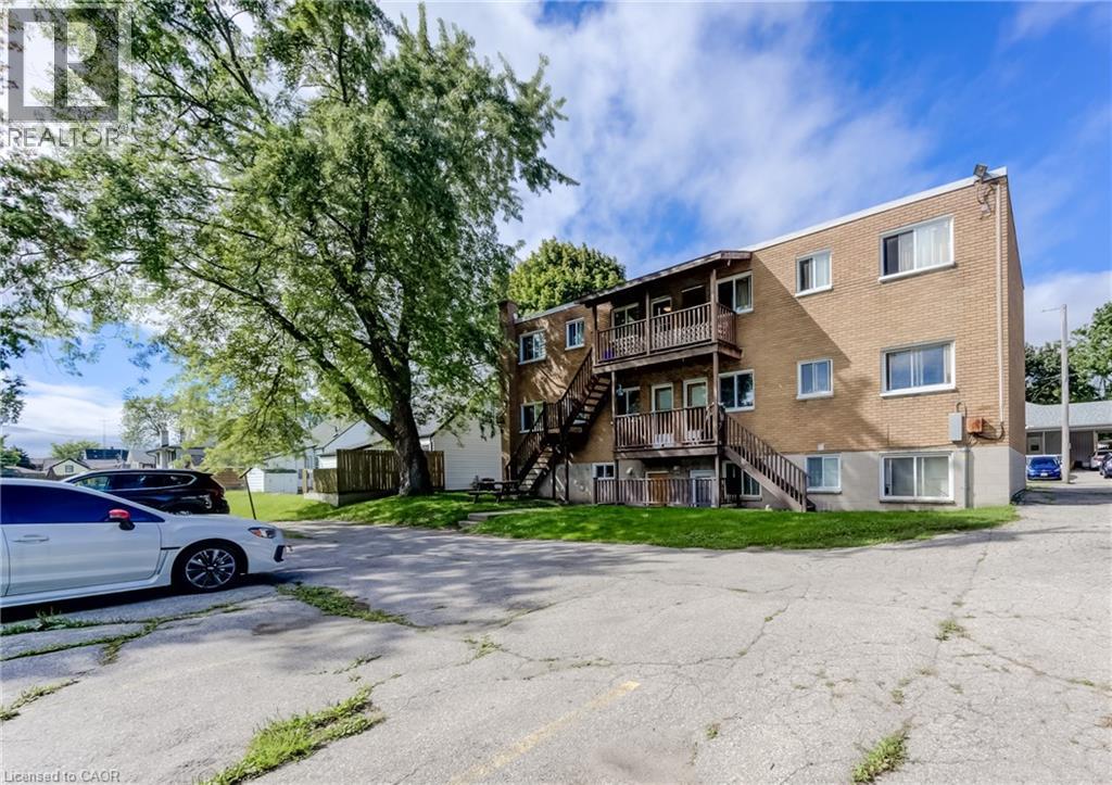 125 SCHLUETER Street