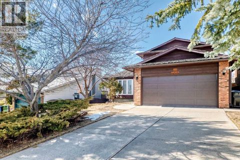 183 Dalcastle Way NW Calgary AB T3A2N5