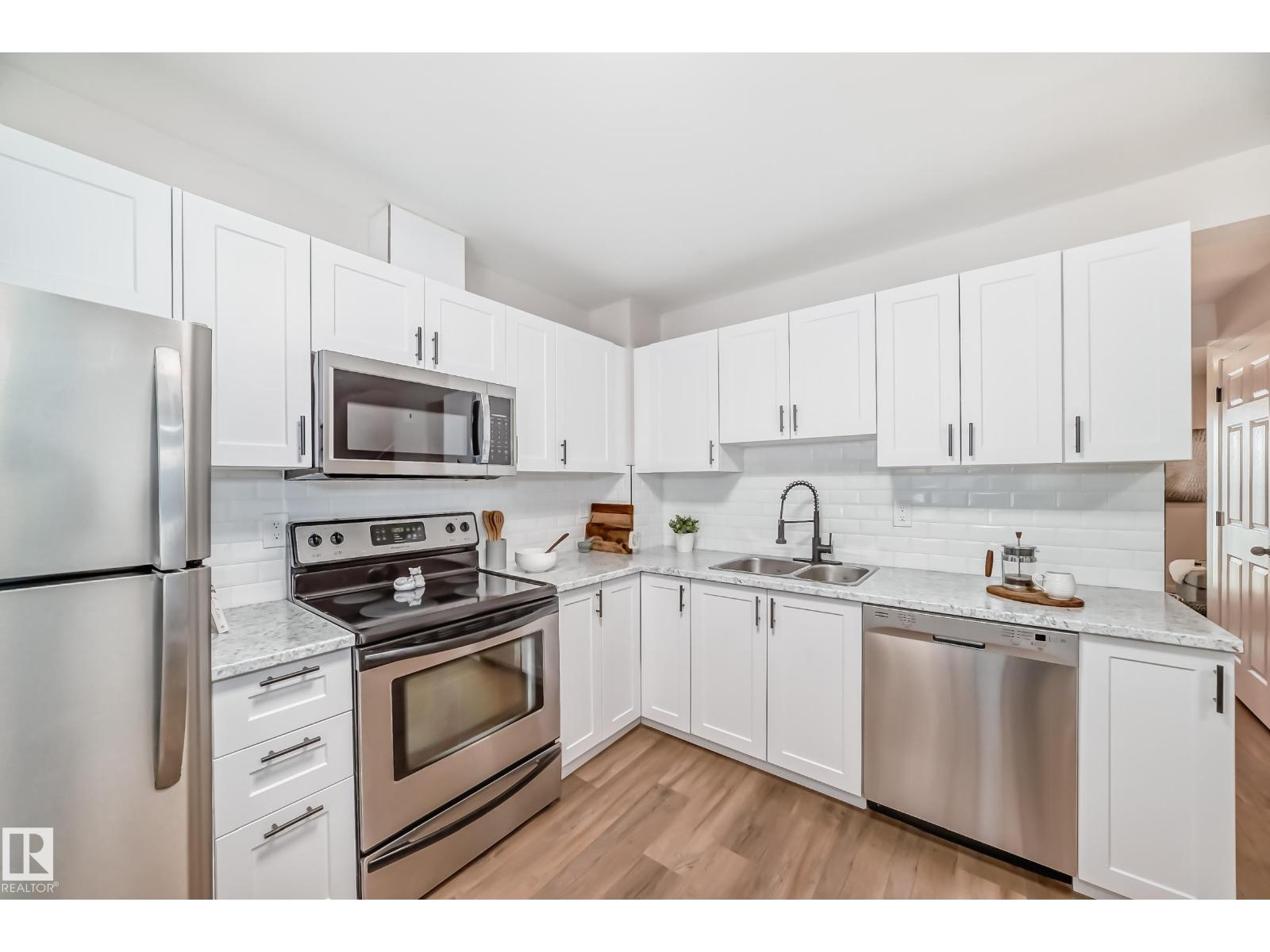 #22 9619 180 ST NW