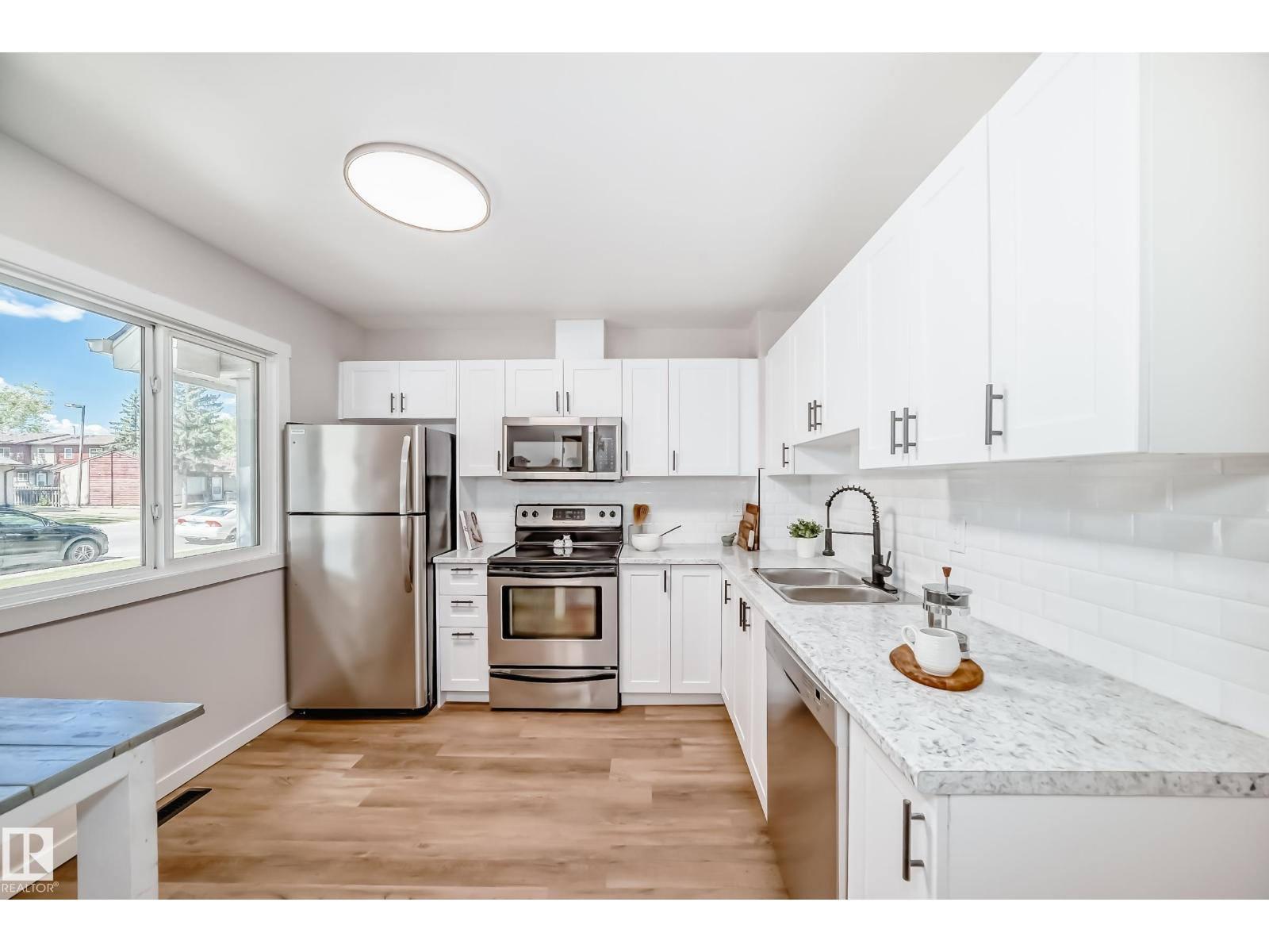 #22 9619 180 ST NW