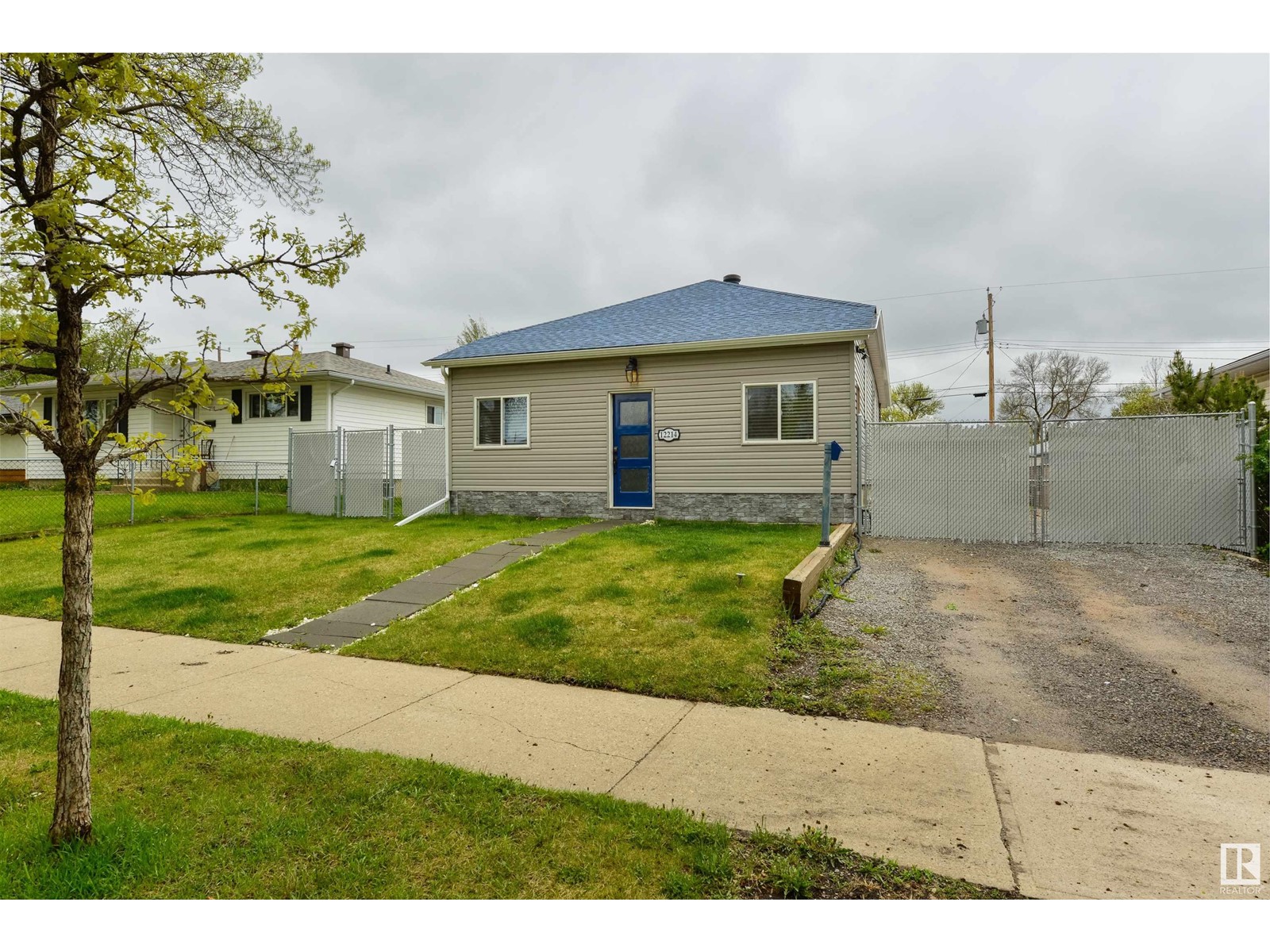 12214 48 ST NW