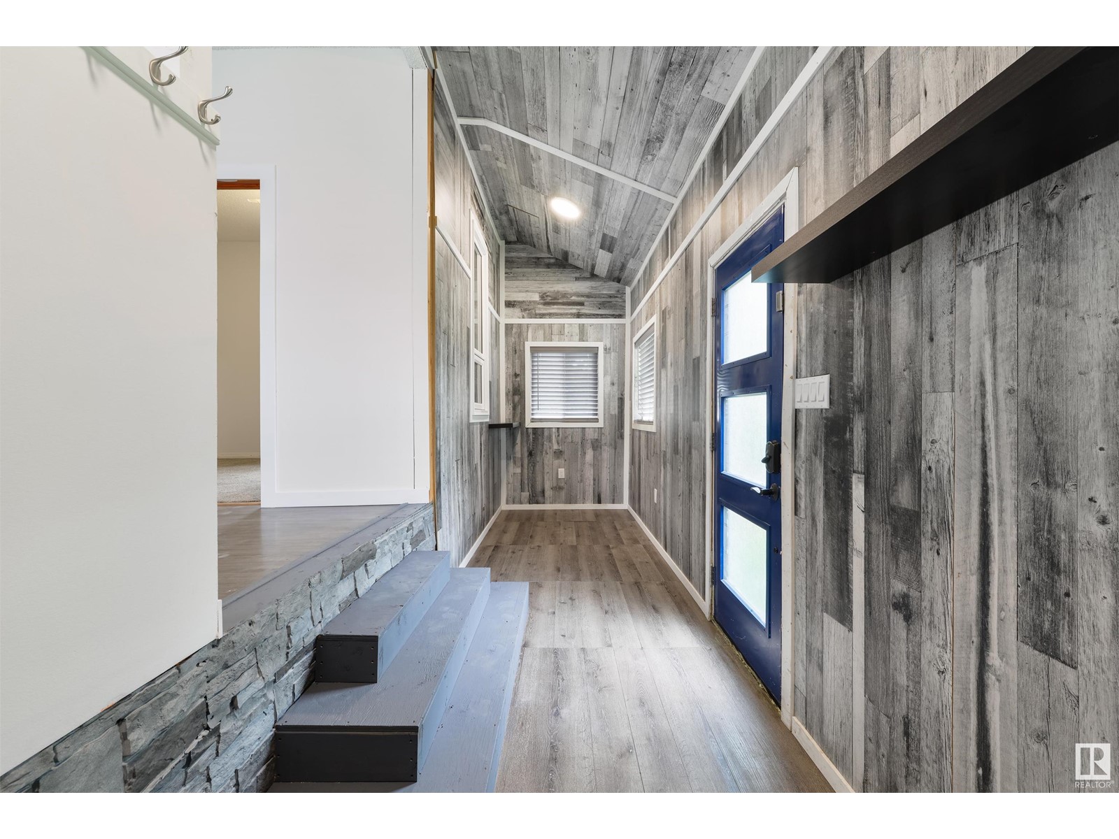 12214 48 ST NW