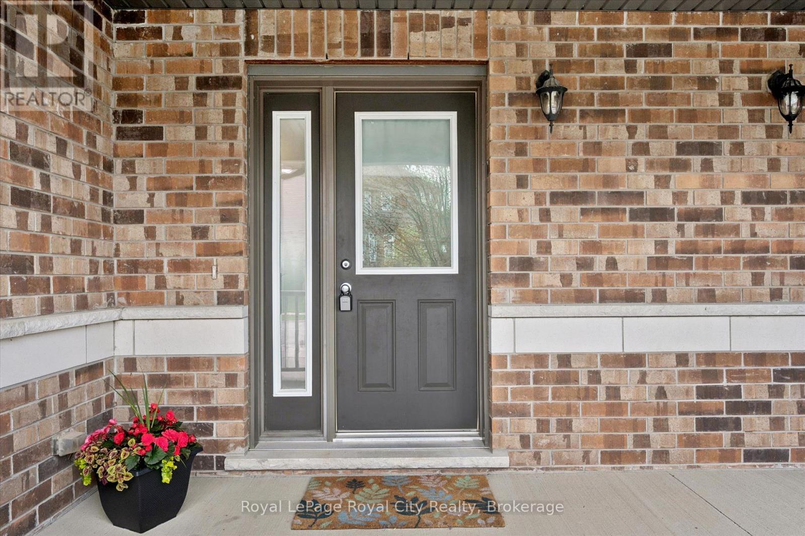 5 SANDYBAY AVENUE