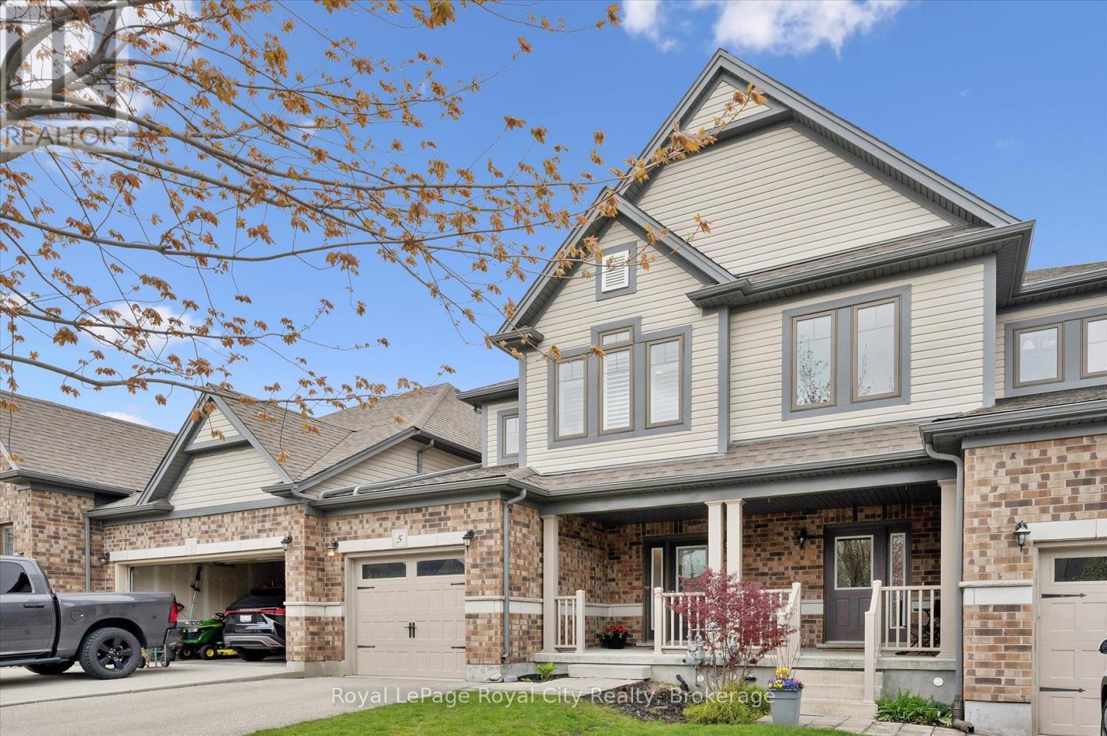 5 SANDYBAY AVENUE