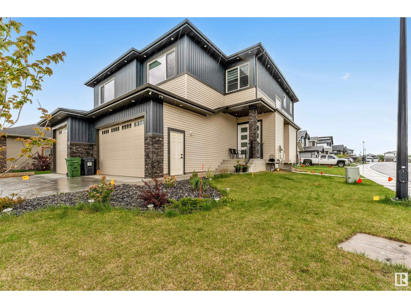 259 RAVINE DR