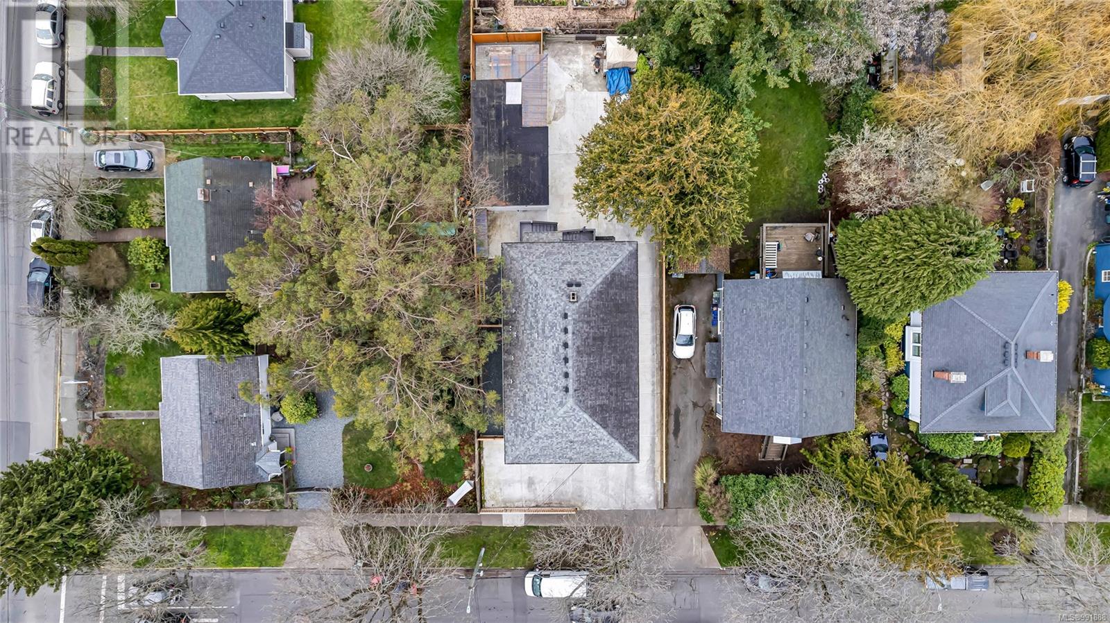 2512 Fernwood Rd