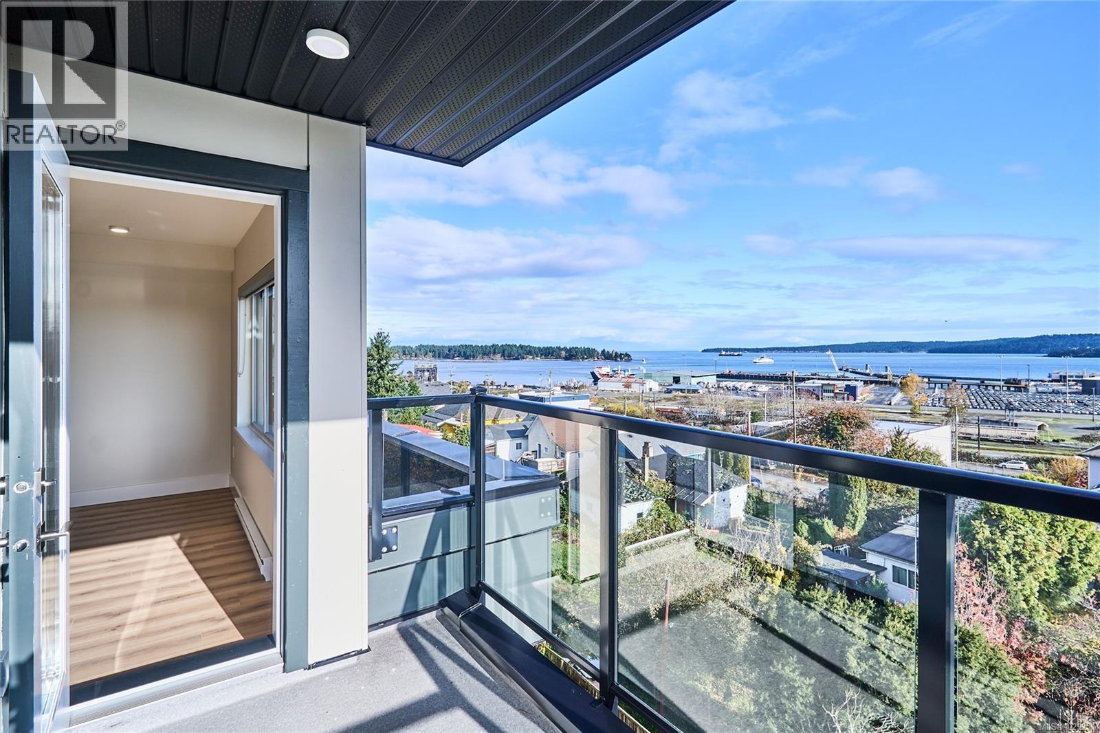 405 45 Haliburton St