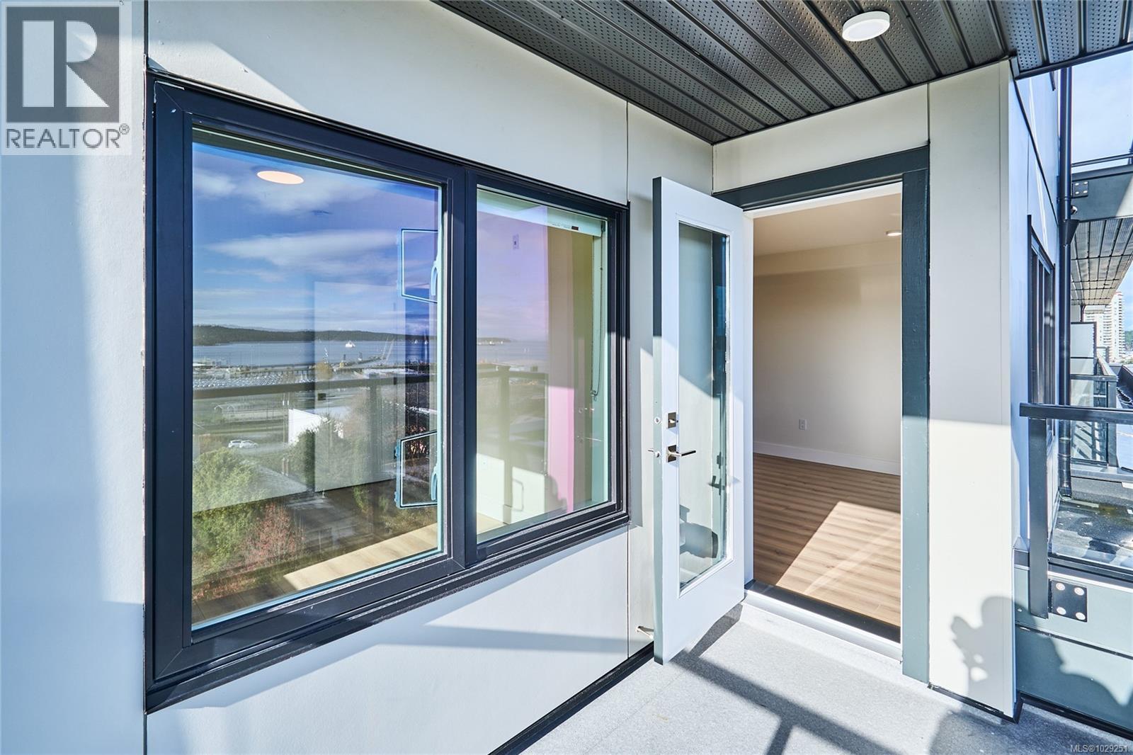 405 45 Haliburton St