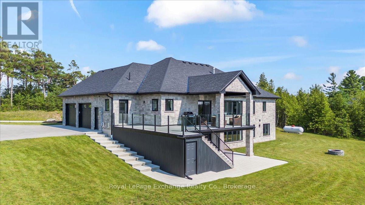 150 LOUISE CREEK CRESCENT