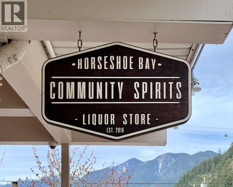 6406 BRUCE STREET West Vancouver BC V7T1C3