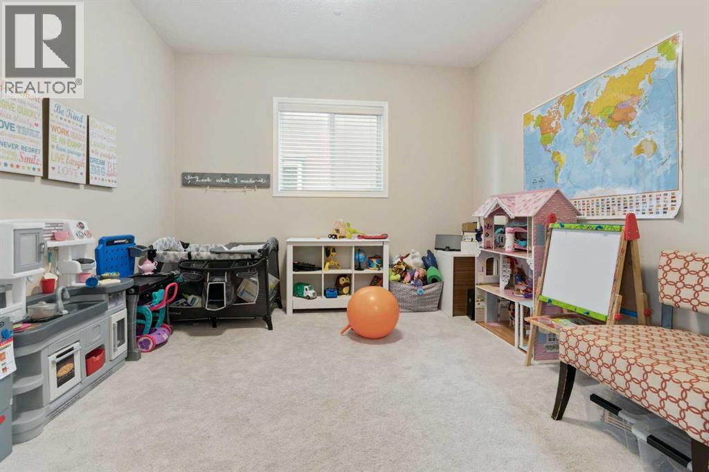 352 Skyview Shores Manor NE