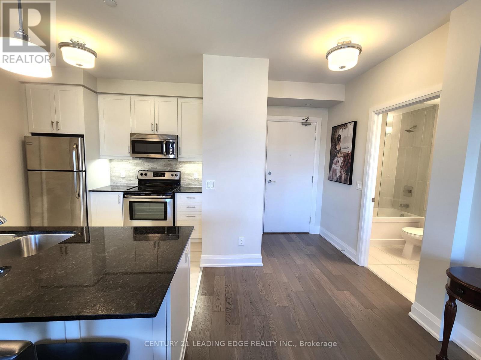 325 - 7 BOND CRESCENT