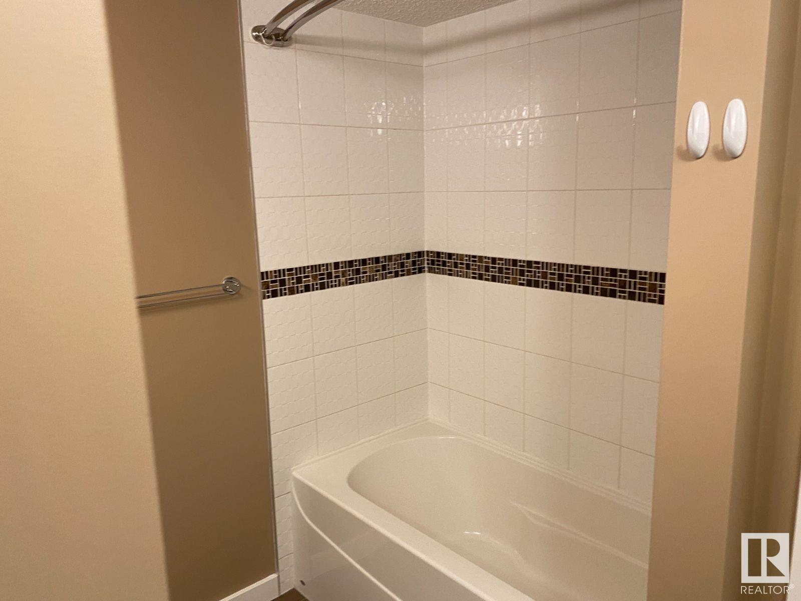 #403 5804 MULLEN PL NW