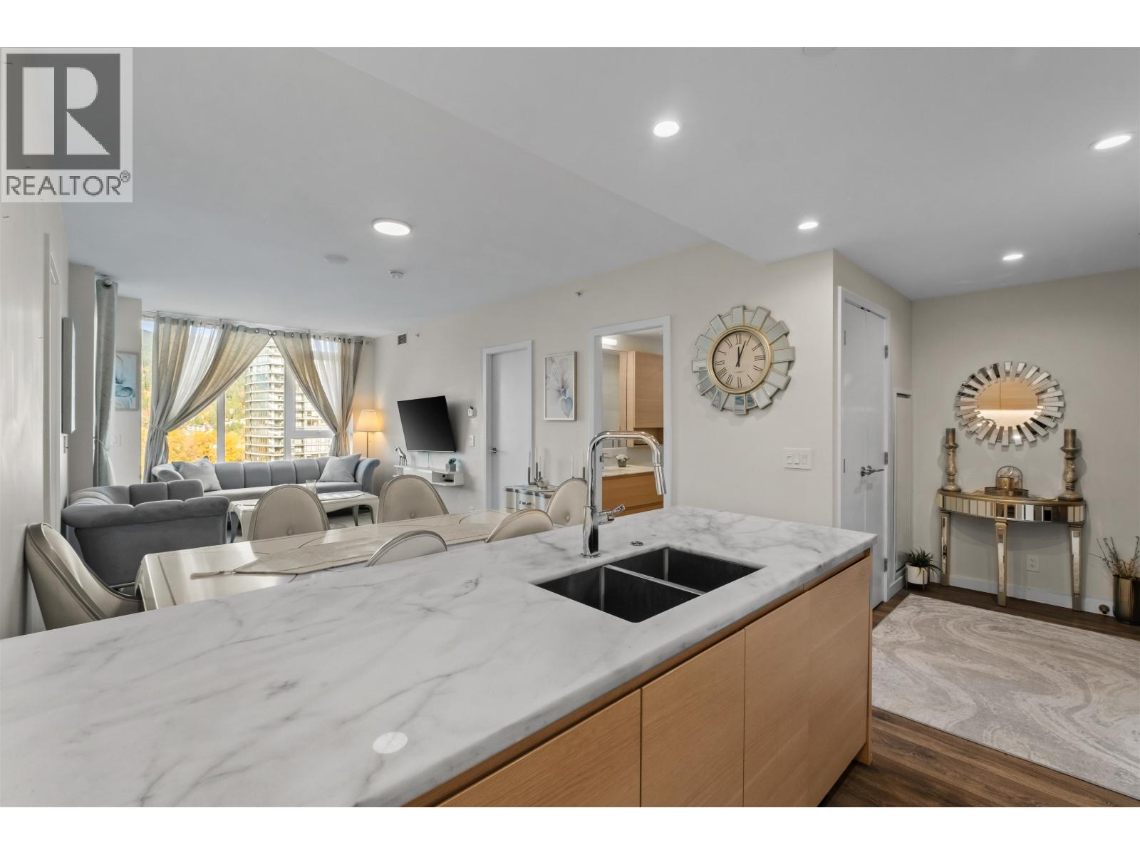 1601 305 MORRISSEY ROAD