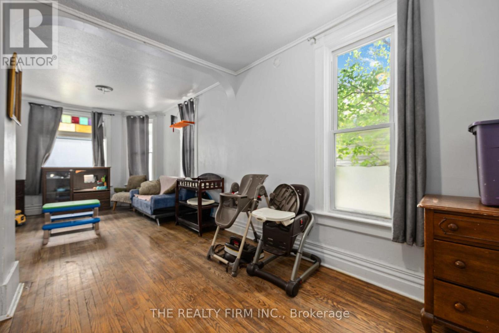 316 CONFEDERATION STREET