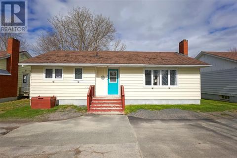 4 Bay Street Carbonear NF A1Y1B1
