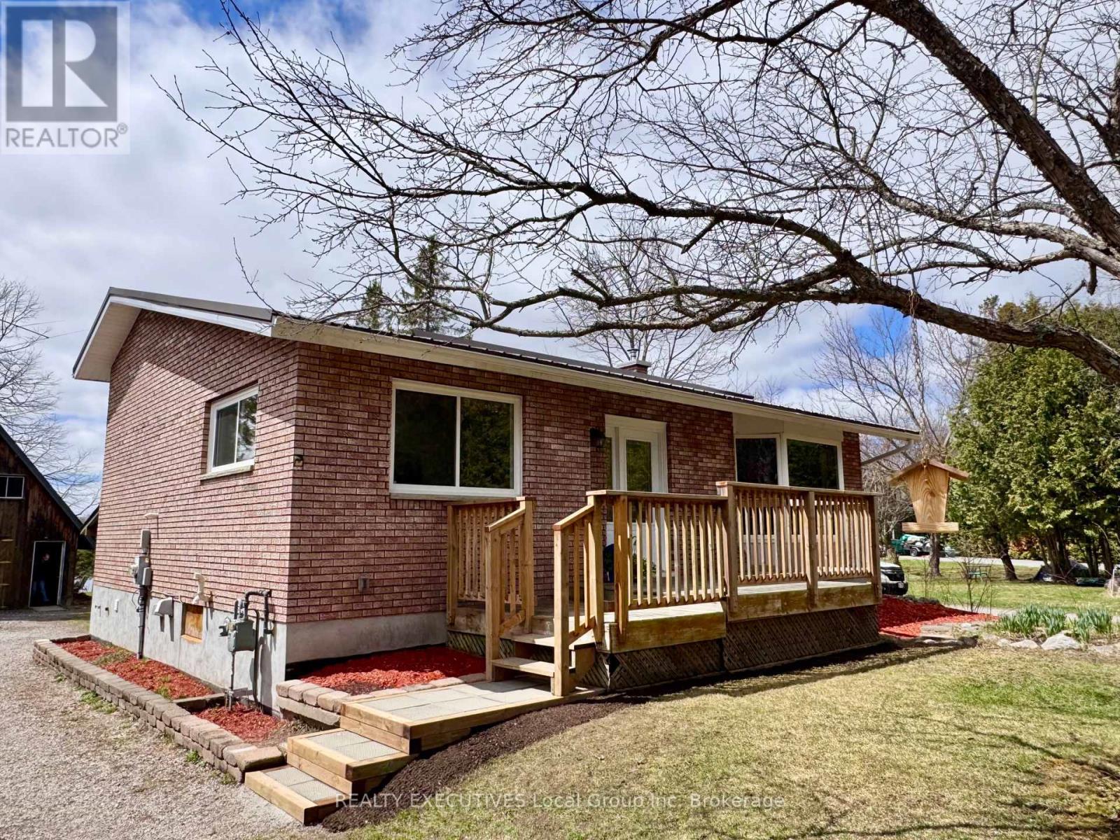 1052 EVANSVILLE DRIVE